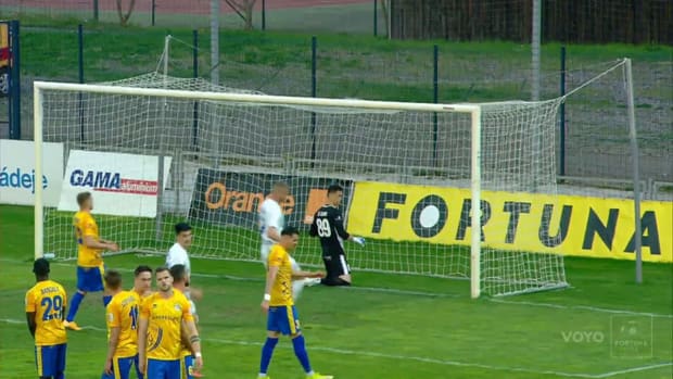 Superb free-kick in the Slovakian League